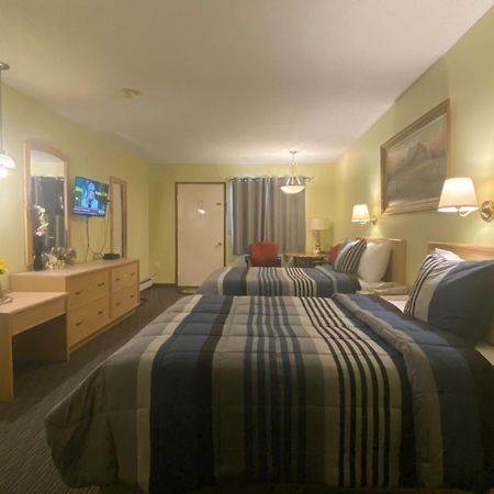 Ranchland Inn Nanton Zewnętrze zdjęcie